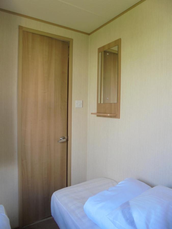 Kingfisher : Horizon Ii:- 8 Berth, Close To Site Entrance อินโกลด์เมลส์ ภายนอก รูปภาพ