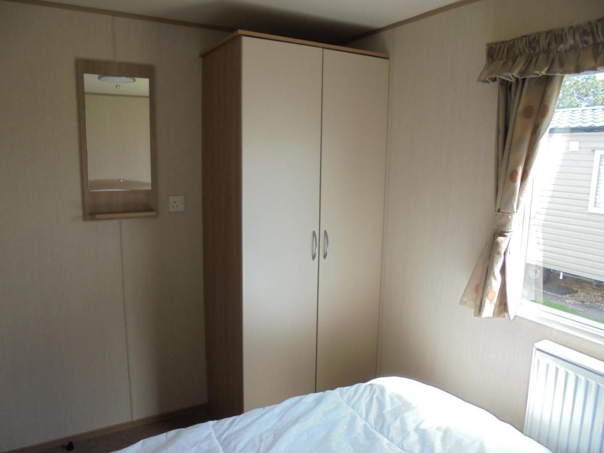 Kingfisher : Horizon Ii:- 8 Berth, Close To Site Entrance อินโกลด์เมลส์ ภายนอก รูปภาพ