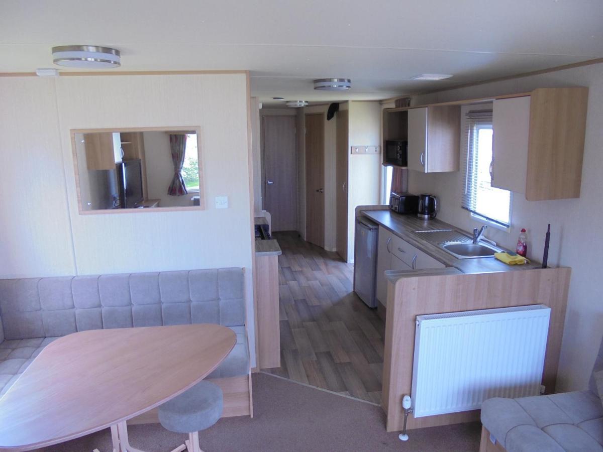 Kingfisher : Horizon Ii:- 8 Berth, Close To Site Entrance อินโกลด์เมลส์ ภายนอก รูปภาพ