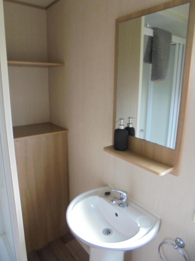 Kingfisher : Horizon Ii:- 8 Berth, Close To Site Entrance อินโกลด์เมลส์ ภายนอก รูปภาพ